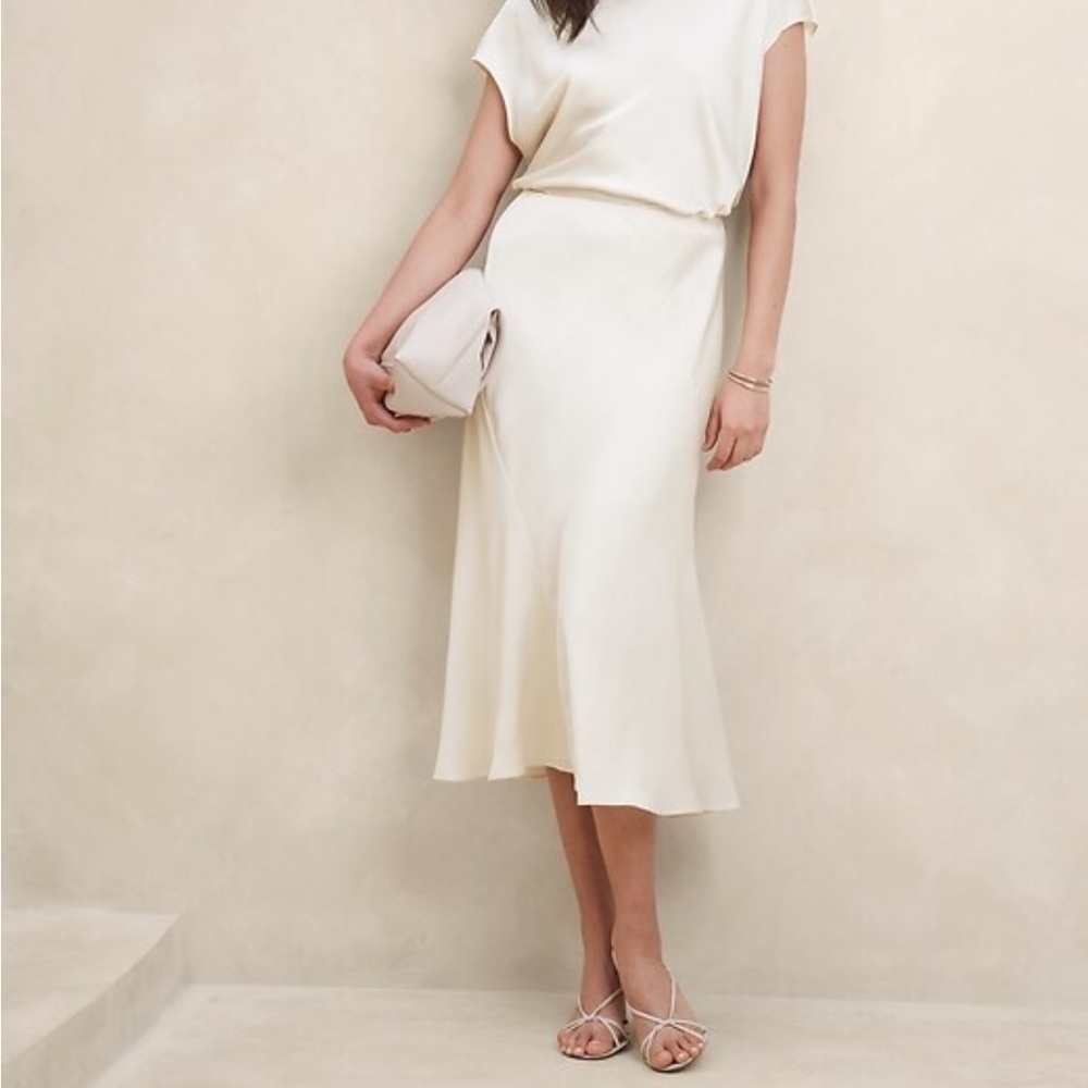 Banana Republic Cream Satin Midi Skirt